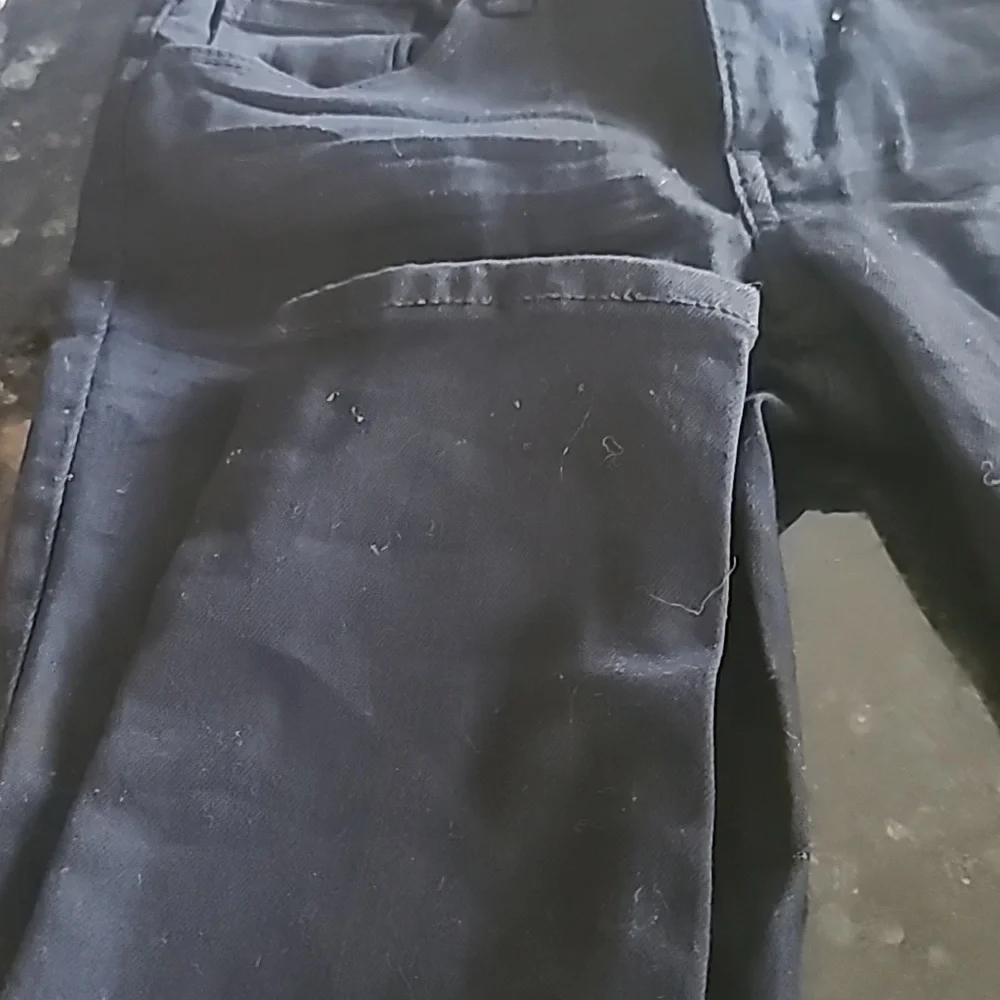 Black skinny jeans